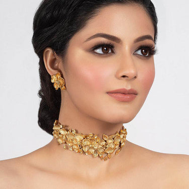 Delicia Gold Plated Choker & Studs Set