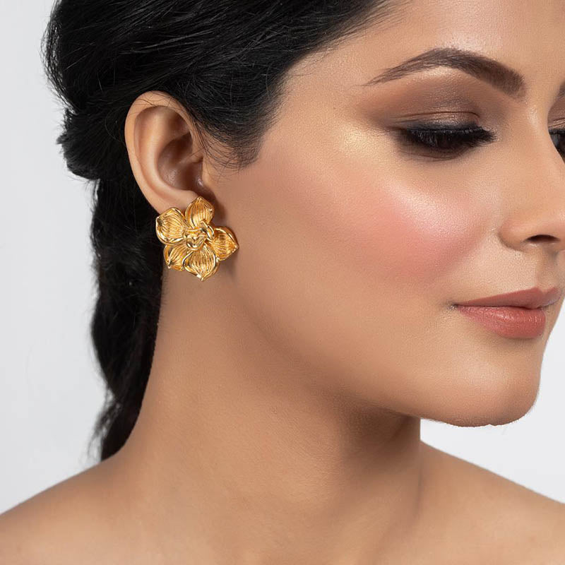 Matte Gold Fiore Studs
