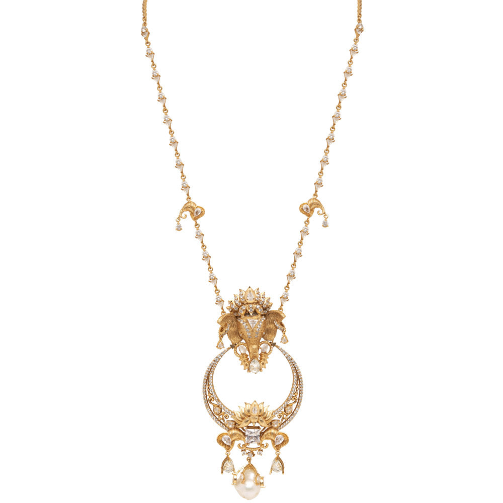 Alfil Crescentic Pendant
